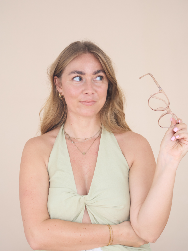 sophie biggerstaff online business coach and business strategist