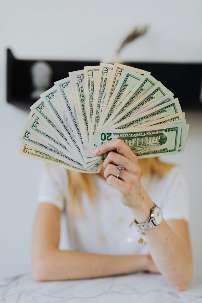 Its Sophie Biggerstaff Blog - How To Achieve Financial Freedom As A Female Entrepreneur