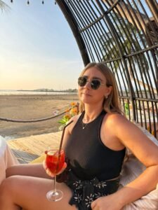 Its Sophie Biggerstaff Blog - I Was Bedbound In Bali For 12 Weeks - Because I Didn't Set Boundaries In My Online Business